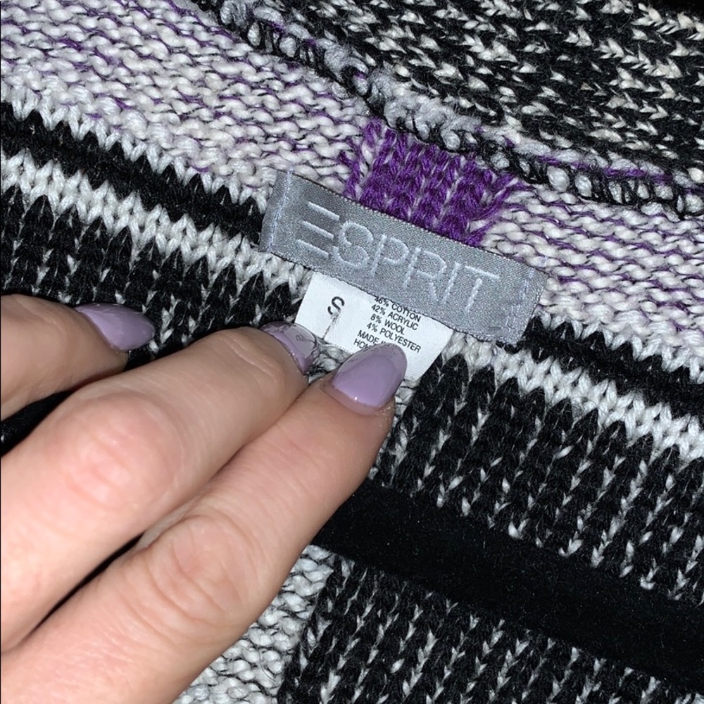 Esprit Vintage Sweater - Picture 2 of 5
